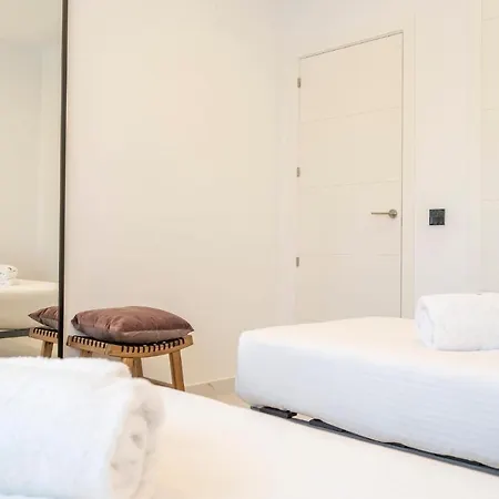 Nice In With 2 Bedrooms, Outdoor Swimming Pool And Swimming Pool Estepona