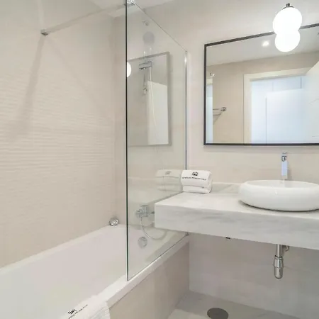 Nice In With 2 Bedrooms, Outdoor Swimming Pool And Swimming Pool